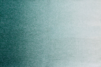 Círculo Marfim – Acrylic Gradient Cake Yarn (400 m / 200 g)