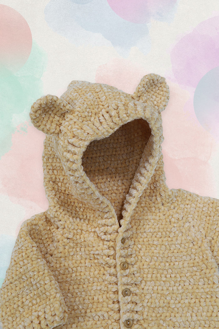 Círculo Amigurumi Pelúcia – Polyester Chenille Yarn (131 m / 85 g)