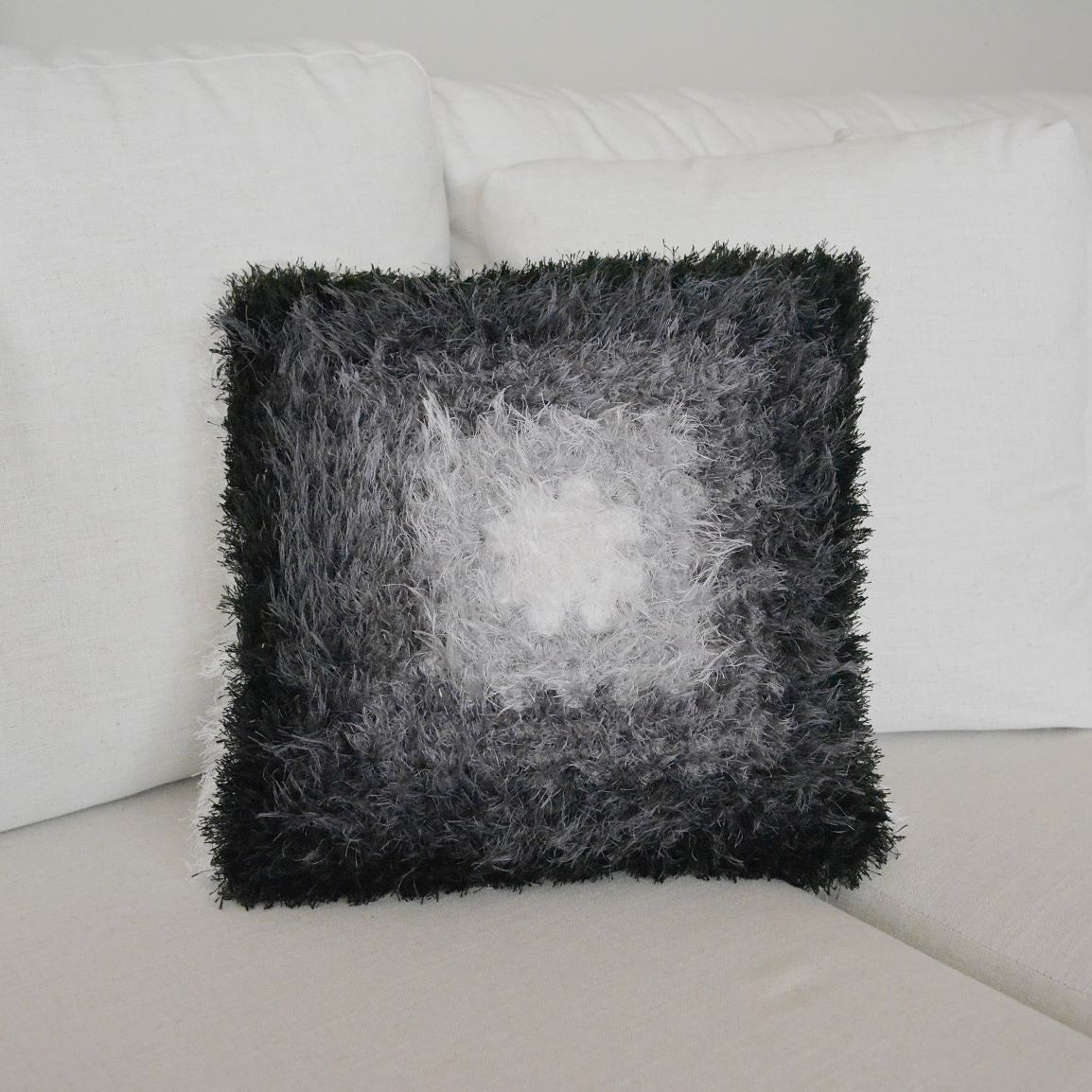 Circulo Natural Luxury Decor - Fluffy Yarn, 180 m / 280 g