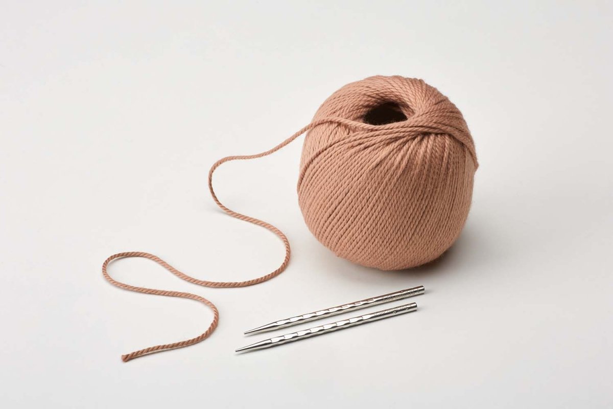 addiClick Novel Lace Short Set - Ergonomic Square Needles
