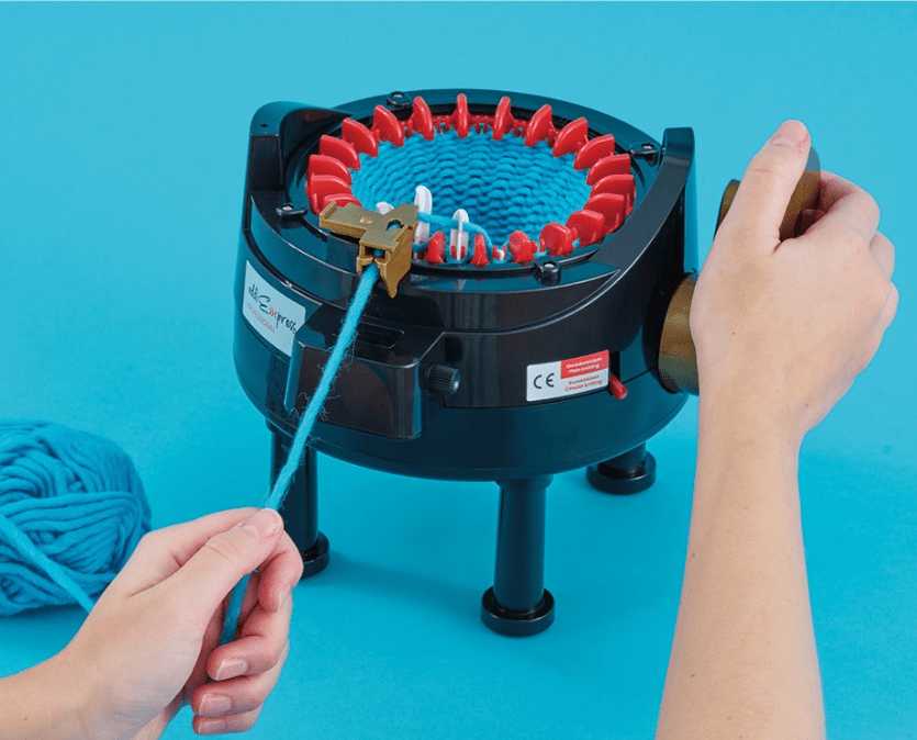 addiExpress Professional Knitting Machine - 22 Needles