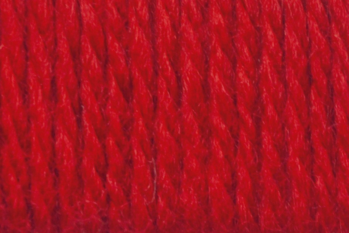 Círculo La Seda yarn, blend of 70% acrylic and 30% wool (100g/166m)