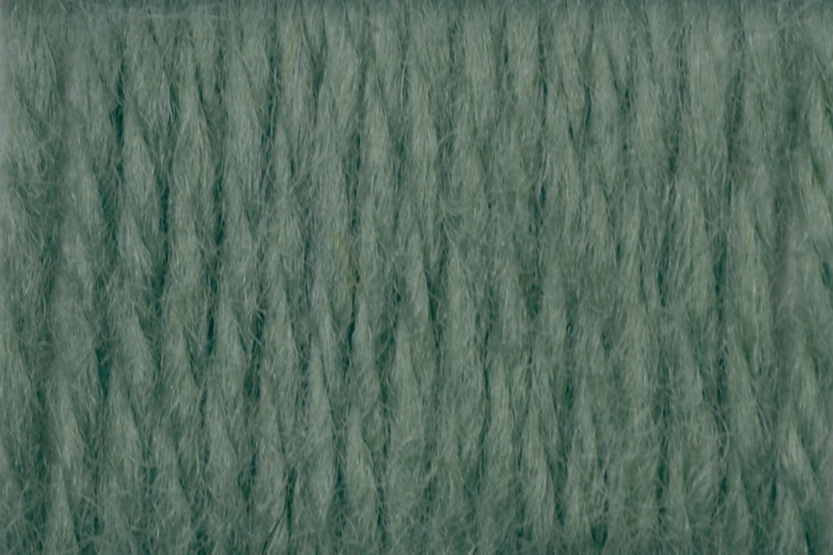 Círculo La Seda yarn, blend of 70% acrylic and 30% wool (100g/166m)
