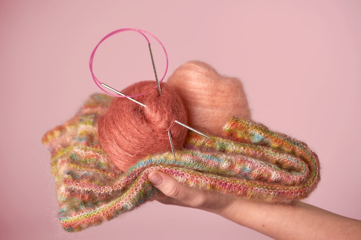Unicorn Addi Circular Knitting Needles – Brass Tips with Pink Cable